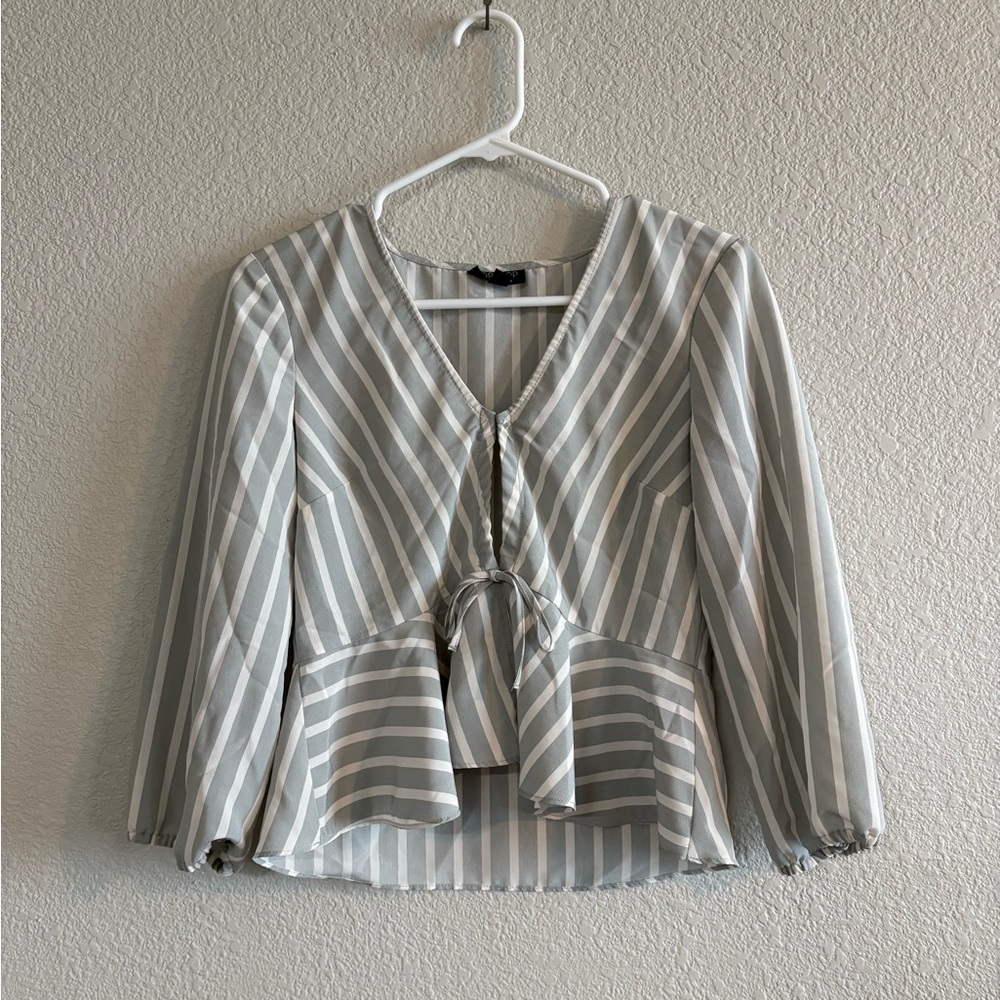 Topshop Gray and White Tie Front Peplum Blouse